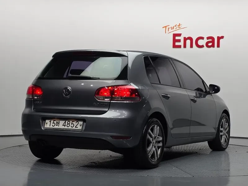 VW Golf, снимка 2 - Автомобили и джипове - 55733986