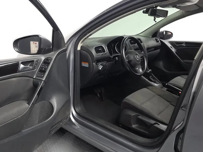 VW Golf, снимка 10 - Автомобили и джипове - 55733986
