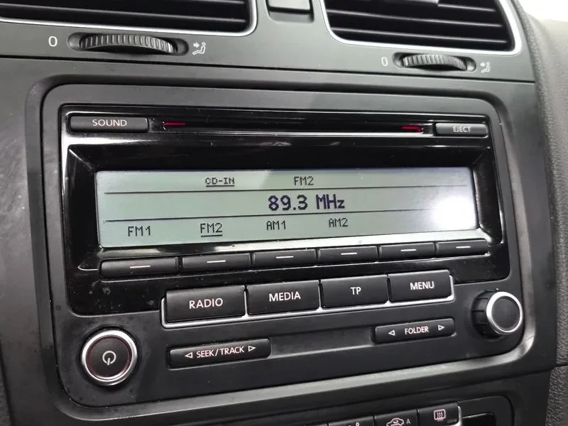 VW Golf, снимка 14 - Автомобили и джипове - 55733986