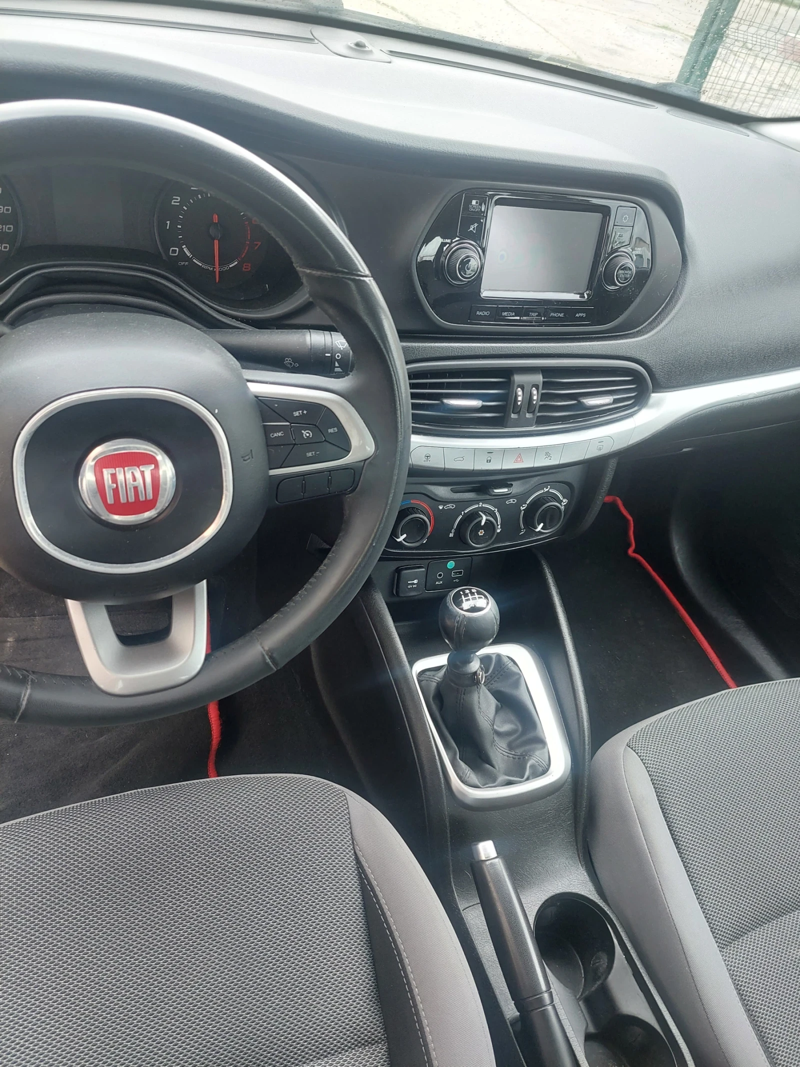 Fiat Tipo 1.4i евро6 2017г - изображение 9
