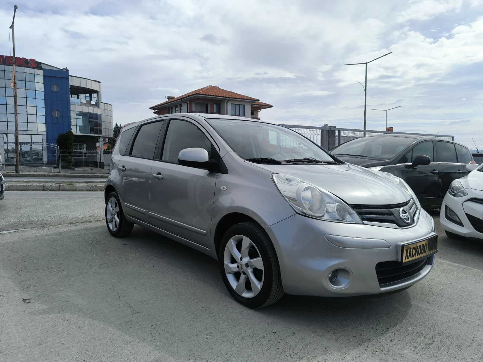Nissan Note 1.6i - изображение 3