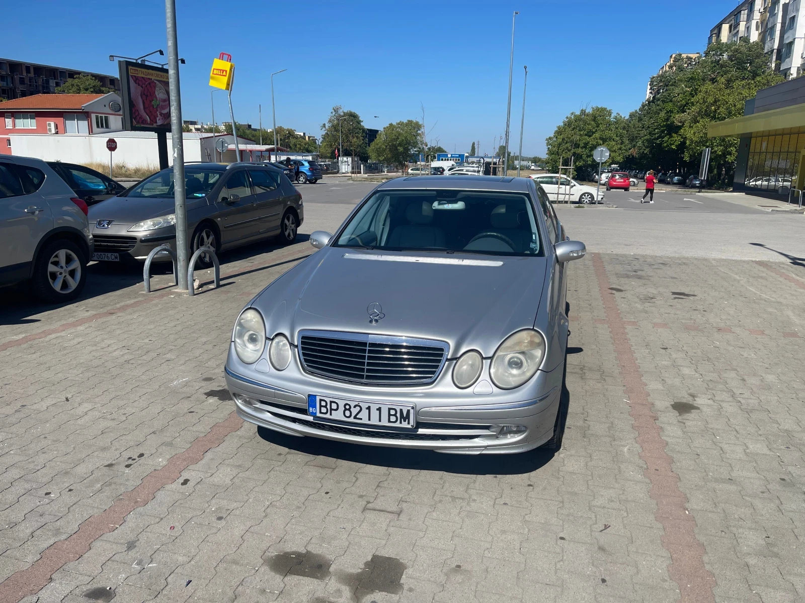 Mercedes-Benz E 270 Седан - изображение 2