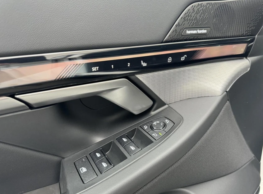 BMW i5 eDrive40 - изображение 4