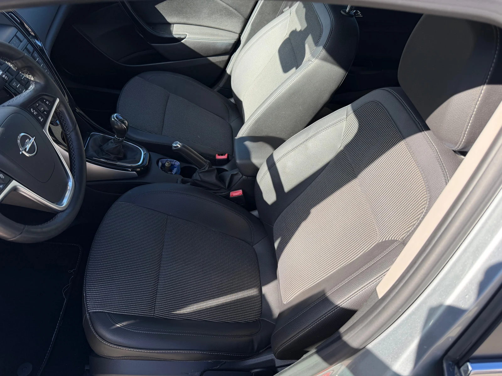 Opel Astra 1.4i-ГАЗ 140к.с 6ск.FACE 2015г. COSMO - изображение 8