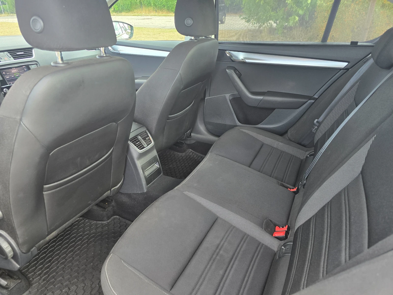 Skoda Octavia 1.4 ������ 150 �.�. | Mobile.bg � ����������� 12