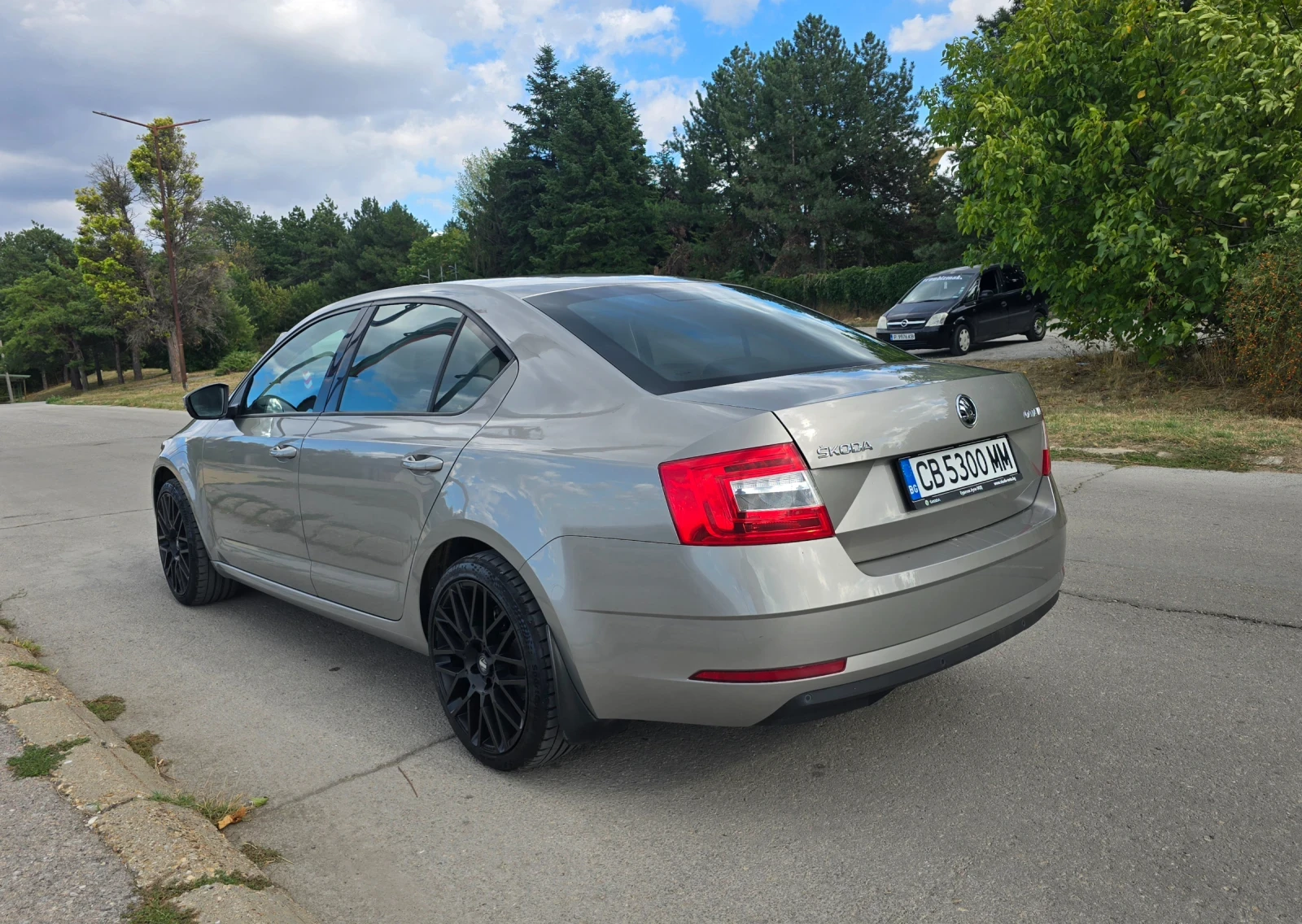 Skoda Octavia 1.4 Бензин 150 к.с. - изображение 6