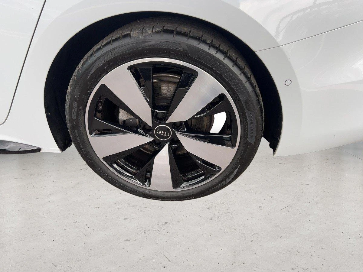 Audi A5 2.0 TFSI S-LINE AVANT LED  - изображение 6