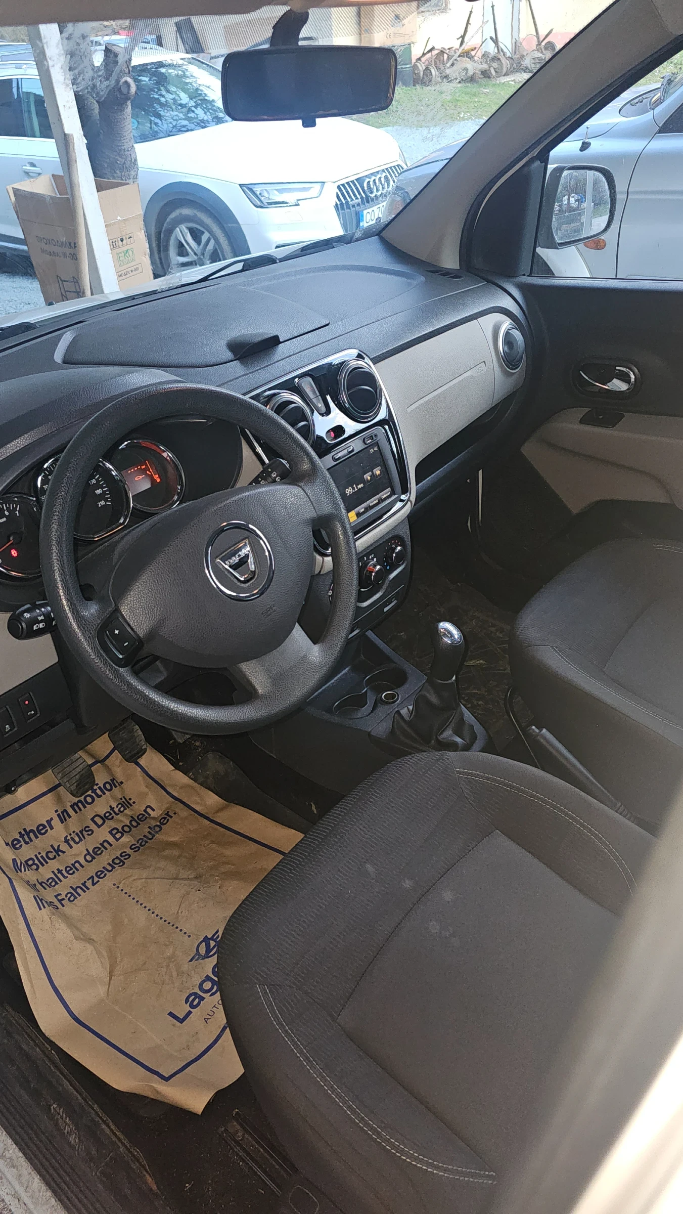 Dacia Lodgy, снимка 6 - Автомобили и джипове - 53833244