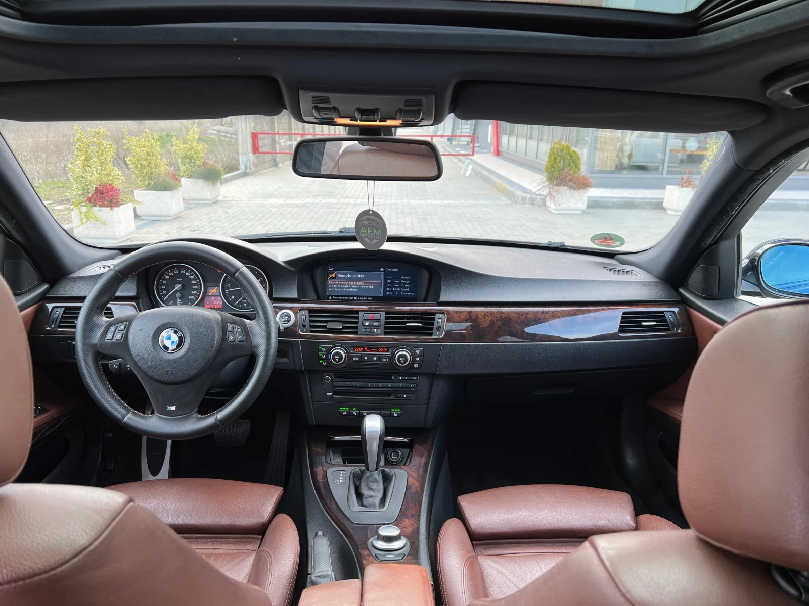 BMW 330, снимка 11 - Автомобили и джипове - 53879052