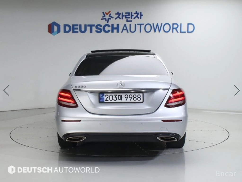 Mercedes-Benz E 300 BURMESTER* ХЕДЪП* 360 CAM* ПОДГРЕВ* ОБДУХВАНЕ* , снимка 4 - Автомобили и джипове - 54969389