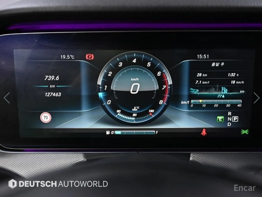 Mercedes-Benz E 300 BURMESTER* ХЕДЪП* 360 CAM* ПОДГРЕВ* ОБДУХВАНЕ* , снимка 9 - Автомобили и джипове - 54969389