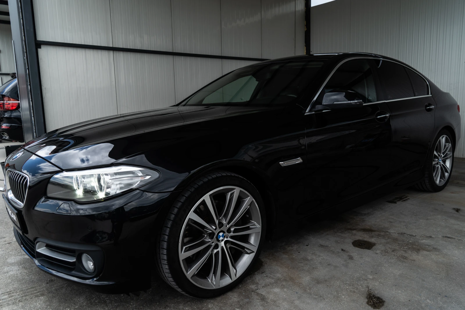 BMW 530 D = FACELIFT = ВАКУМ = TOP = ЛИЗИНГ, снимка 2 - Автомобили и джипове - 55160107