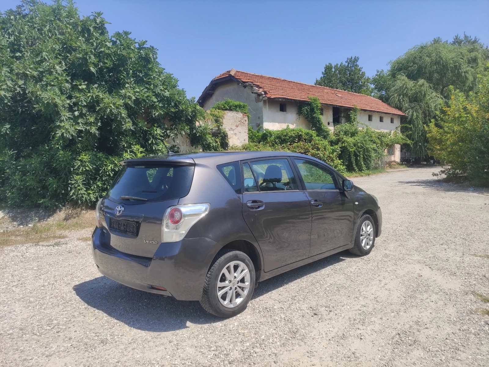 Toyota Corolla verso 1, 6vvt отличен фул екстри  7места, снимка 5 - Автомобили и джипове - 55567600