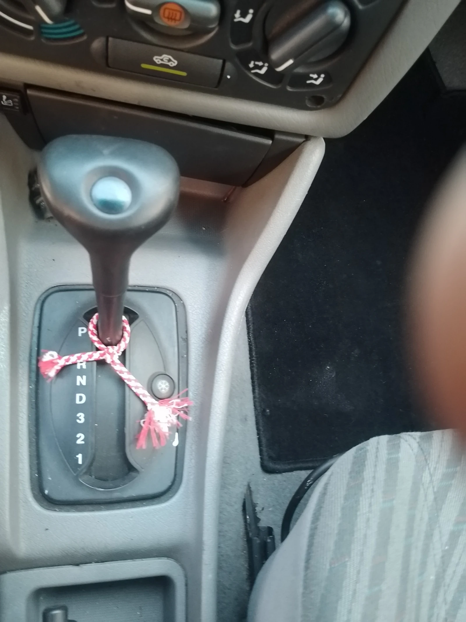Opel Astra Комби, снимка 2 - Автомобили и джипове - 55655639