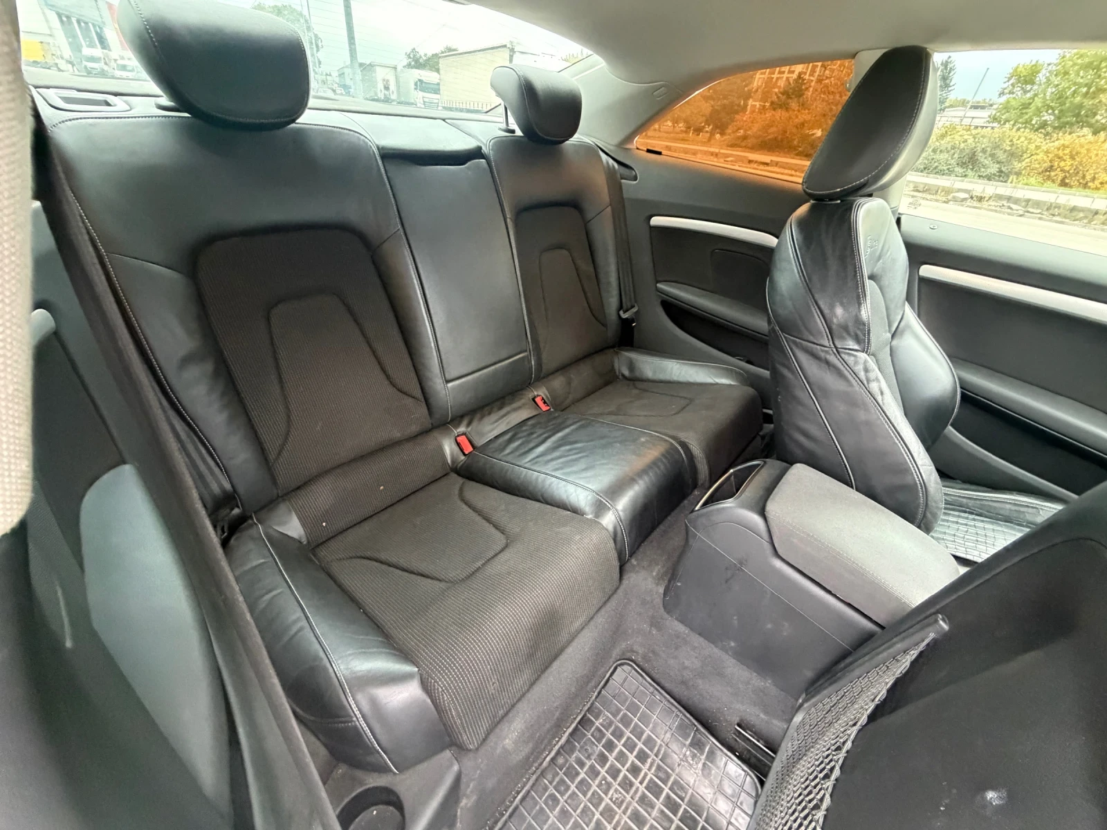 Audi A5 2.0TURBO* 200кс* SLINE, снимка 10 - Автомобили и джипове - 55671361