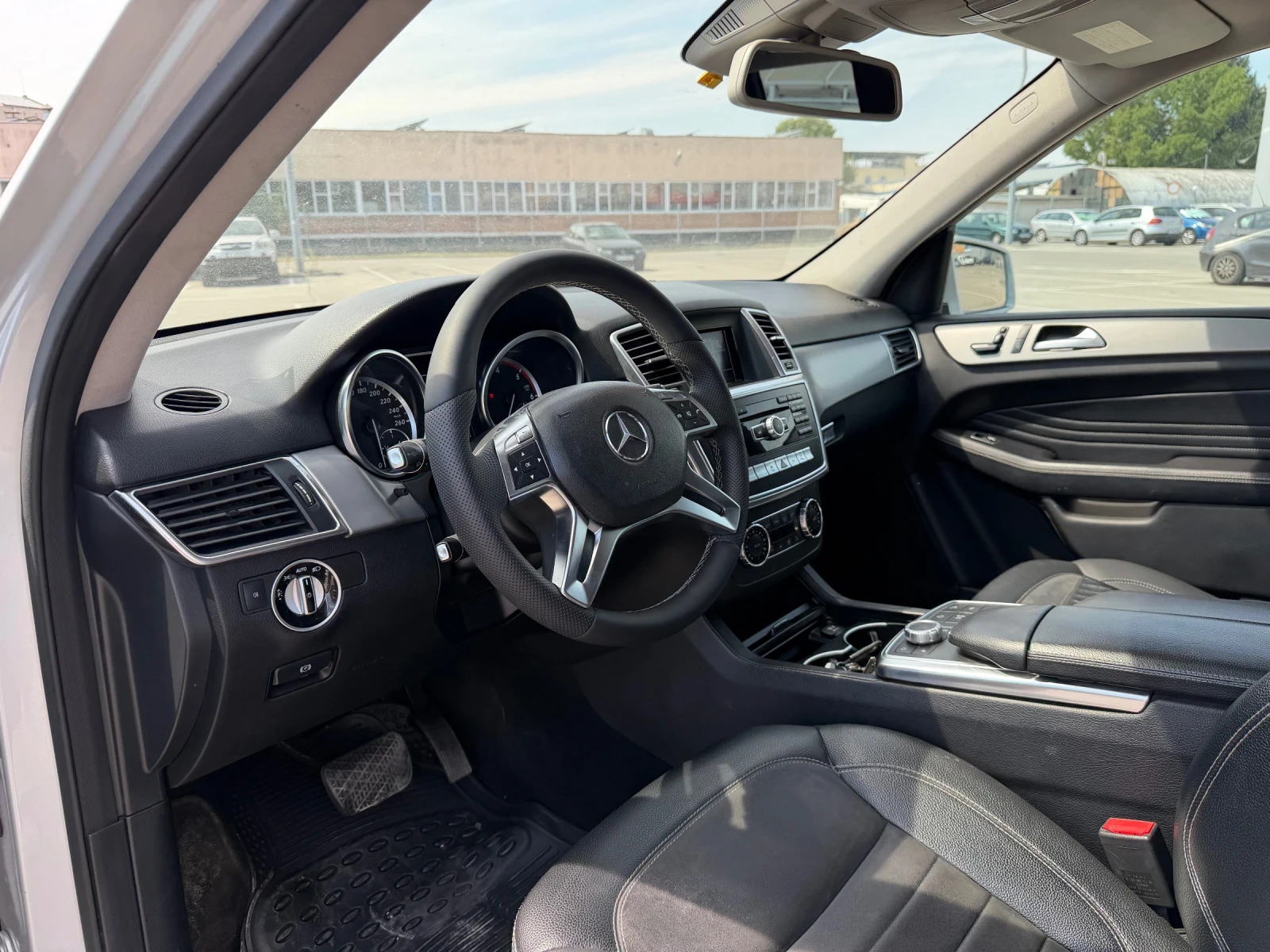 Mercedes-Benz ML 350 РАЗПРОДАЖБА, снимка 12 - Автомобили и джипове - 55671361