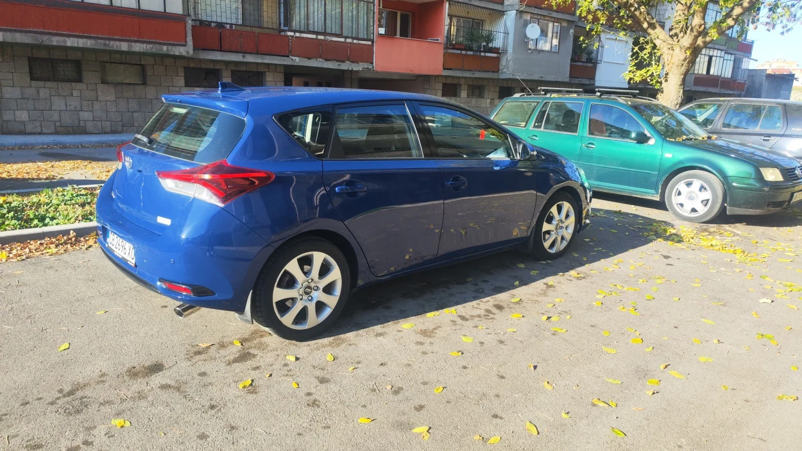 Toyota Auris Gas, снимка 4 - Автомобили и джипове - 55738913