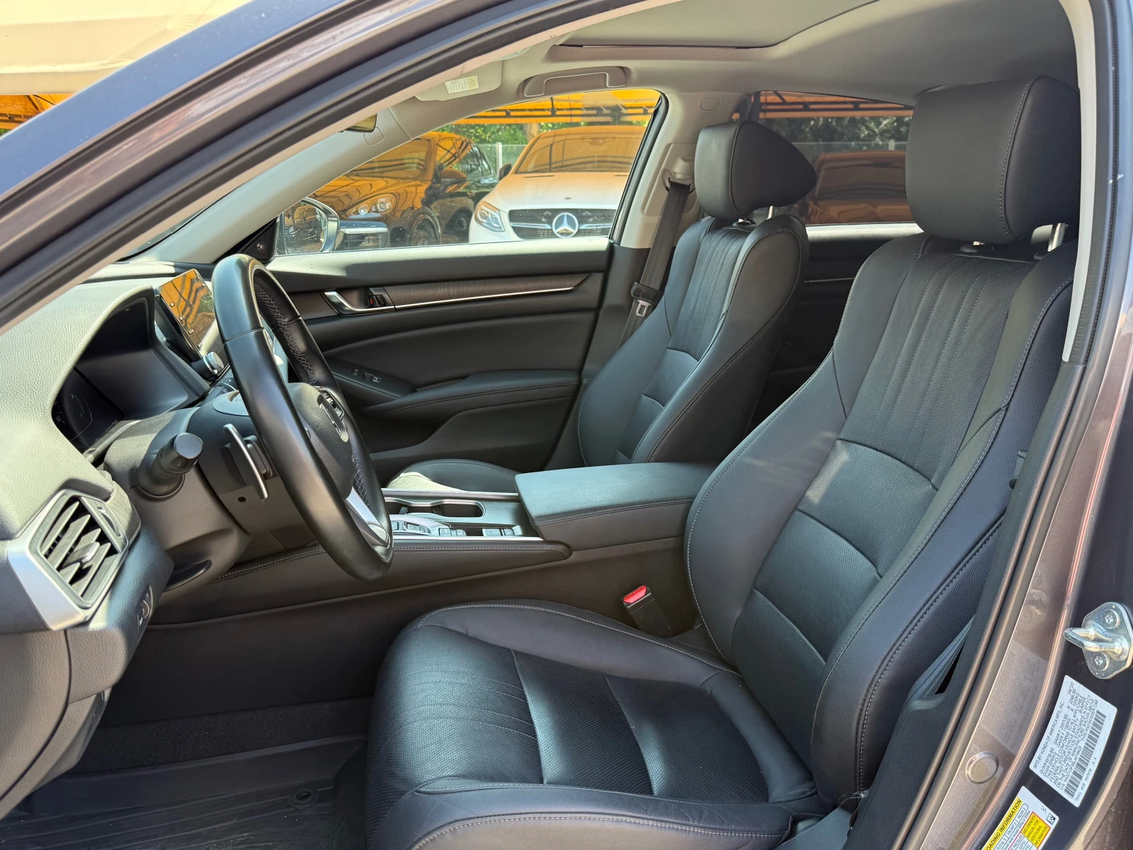 Honda Accord 2.0HIBRID FUL MAX EXTRI !!!!! 100 хил.км. !!!!!!, снимка 8 - Автомобили и джипове - 55801288