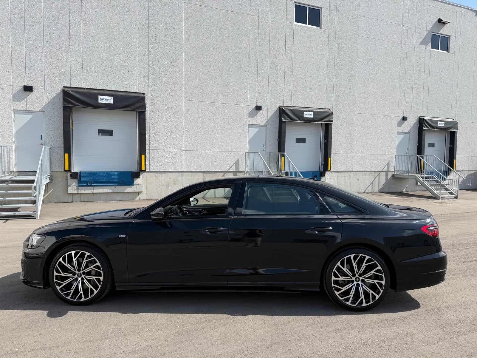 Audi A8 L S-LINE / MATRIX / 360 / DISTRONIC / ОБДУХВАНЕ , снимка 2 - Автомобили и джипове - 55897149