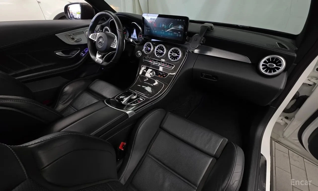 Mercedes-Benz C 63 AMG Coupe| BURMESTER| HUD| 360| PANO| , снимка 7 - Автомобили и джипове - 56107080