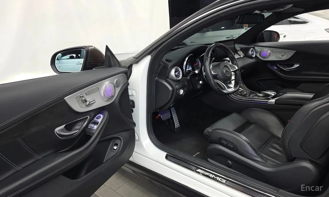 Mercedes-Benz C 63 AMG Coupe| BURMESTER| HUD| 360| PANO| , снимка 10 - Автомобили и джипове - 56107080