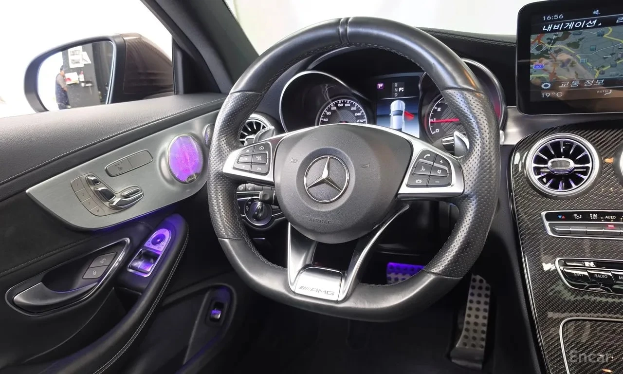 Mercedes-Benz C 63 AMG Coupe| BURMESTER| HUD| 360| PANO| , снимка 13 - Автомобили и джипове - 56107080