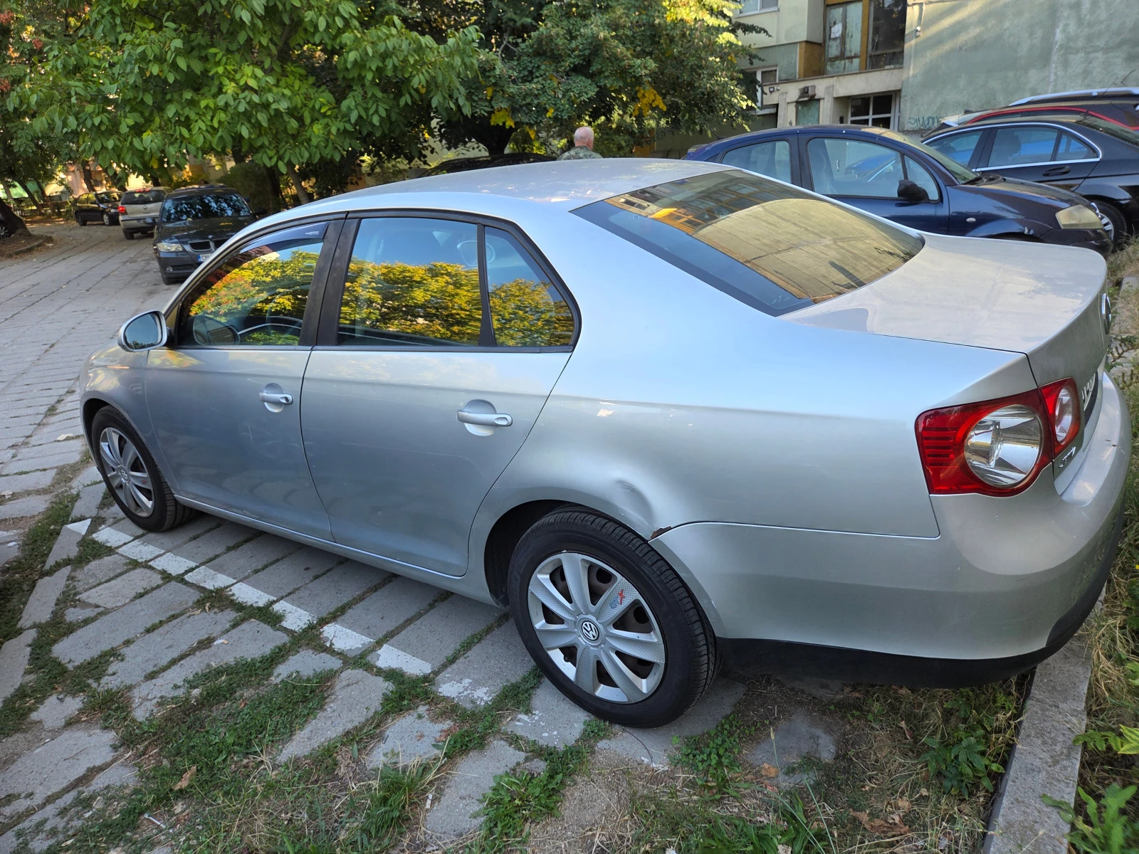 VW Jetta V, снимка 10 - Автомобили и джипове - 56484238