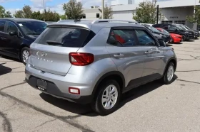Hyundai Venue Automatic, снимка 5