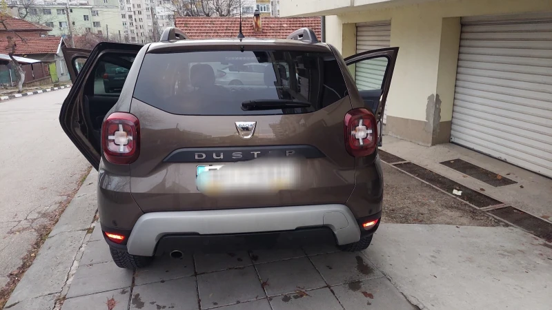 Dacia Duster, снимка 10 - Автомобили и джипове - 48299905