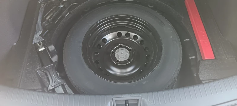 Nissan Qashqai 1.5 DCI * Италия , снимка 14 - Автомобили и джипове - 51379084