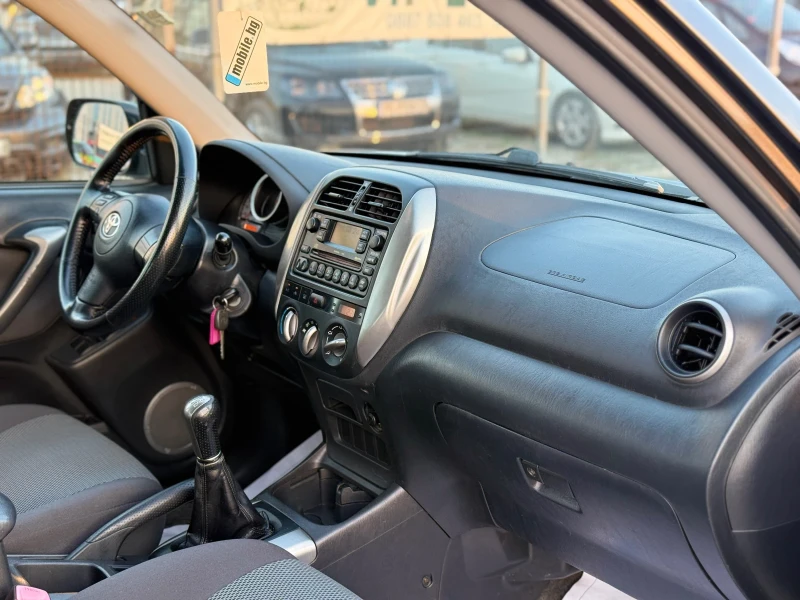 Toyota Rav4 2.0i* 4X4* ГЪРЦИЯ* ФЕЙСЛИФТ* ТЕГЛИЧ* ПЕРФЕКТНА* * , снимка 8 - Автомобили и джипове - 52354263