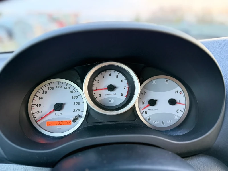 Toyota Rav4 2.0i* 4X4* ГЪРЦИЯ* ФЕЙСЛИФТ* ТЕГЛИЧ* ПЕРФЕКТНА* * , снимка 11 - Автомобили и джипове - 52354263