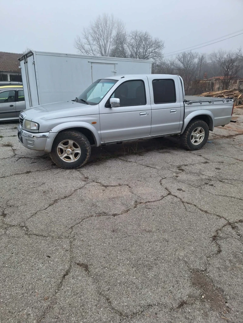 Mazda B2500 2.5, снимка 2 - Автомобили и джипове - 52867252