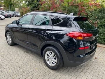 Hyundai Tucson 1.6CRDI 7-DSG, NAVI, снимка 7 - Автомобили и джипове - 48212409