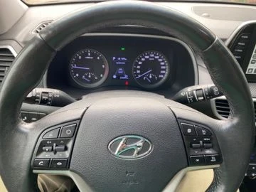 Hyundai Tucson 1.6CRDI 7-DSG, NAVI, снимка 11 - Автомобили и джипове - 48212409