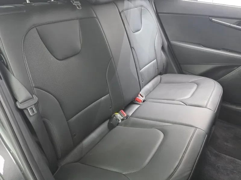 Kia Niro New Niro Trendy, снимка 12 - Автомобили и джипове - 56355396