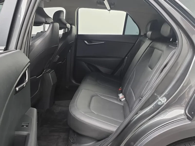Kia Niro New Niro Trendy, снимка 13 - Автомобили и джипове - 56355396