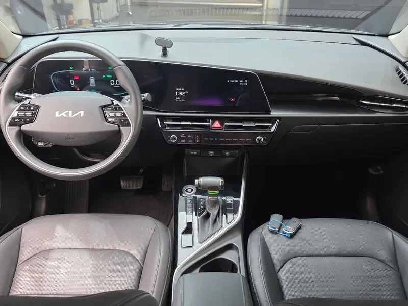 Kia Niro New Niro Trendy, снимка 7 - Автомобили и джипове - 56355396