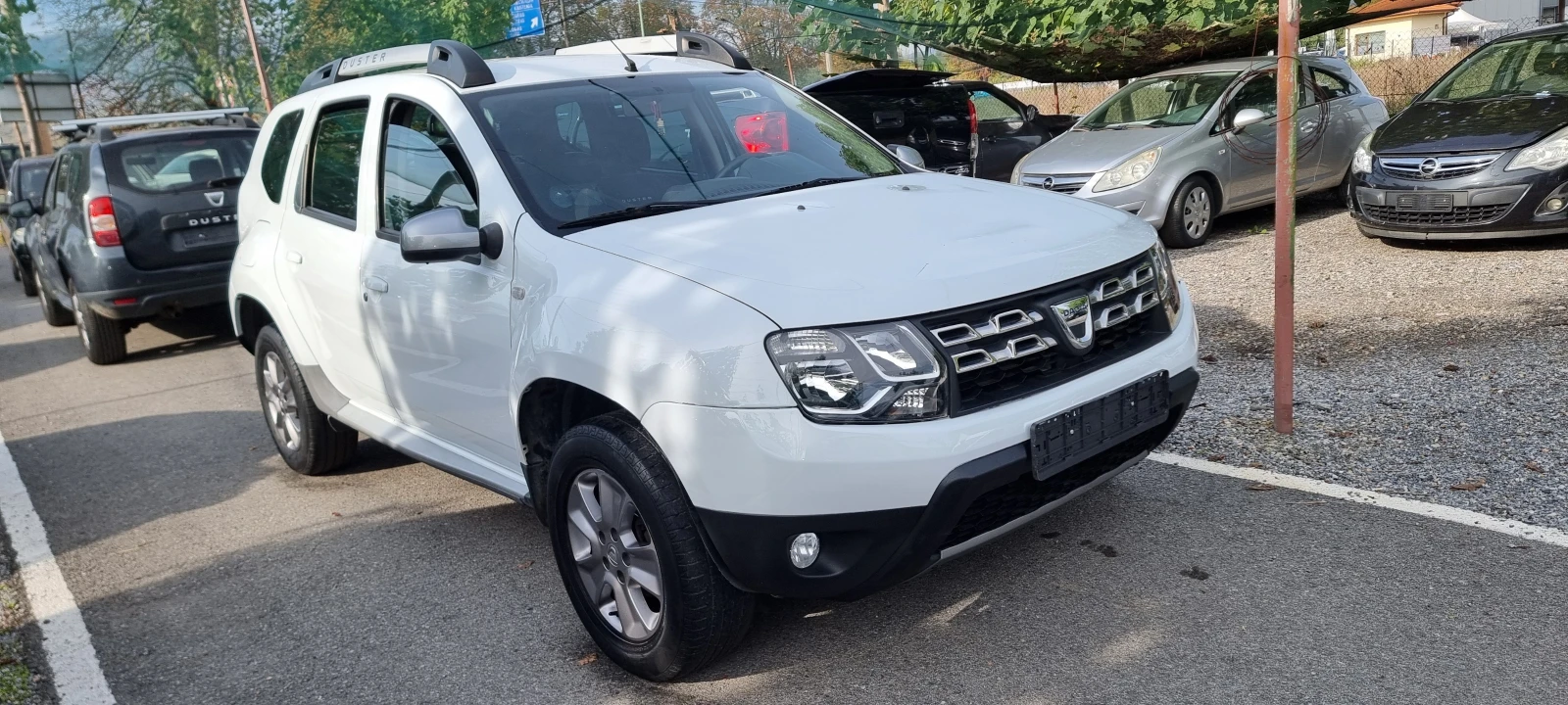 Dacia Duster 1.6 ГАЗ - изображение 2