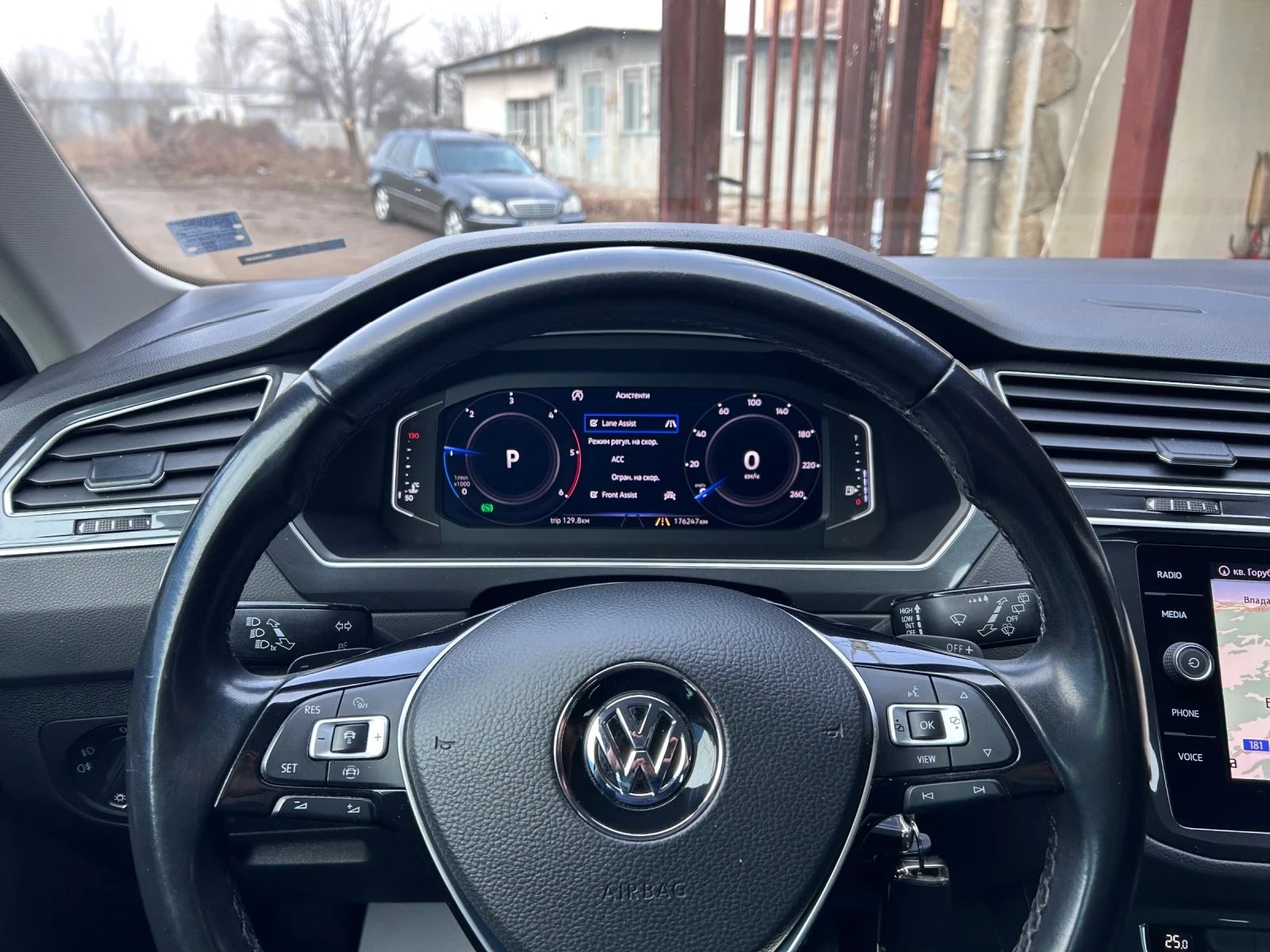 VW Tiguan 2.0TDI - изображение 9