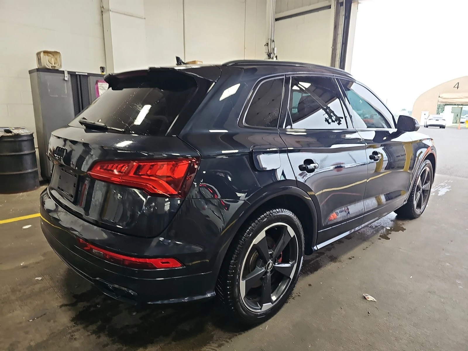 Audi SQ5 PREMIUM PLUS* BANG&OLUFSEN* ПАНО* KEYLESS - изображение 4