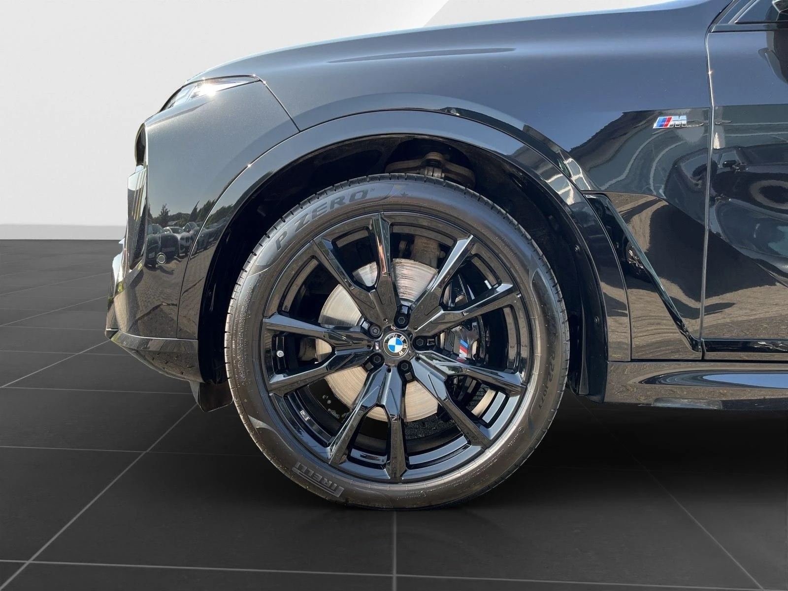 BMW X7 40d/xDrive/FACELIFT/M-SPORT/H&K/360/HEAD UP/PANO/ - изображение 4