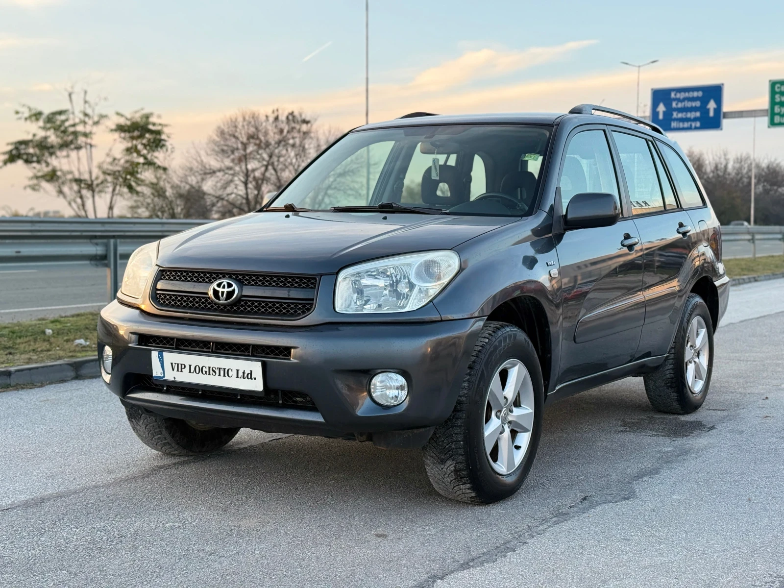 Toyota Rav4 2.0i* 4X4* ГЪРЦИЯ* ФЕЙСЛИФТ* ТЕГЛИЧ* ПЕРФЕКТНА* *  - изображение 3