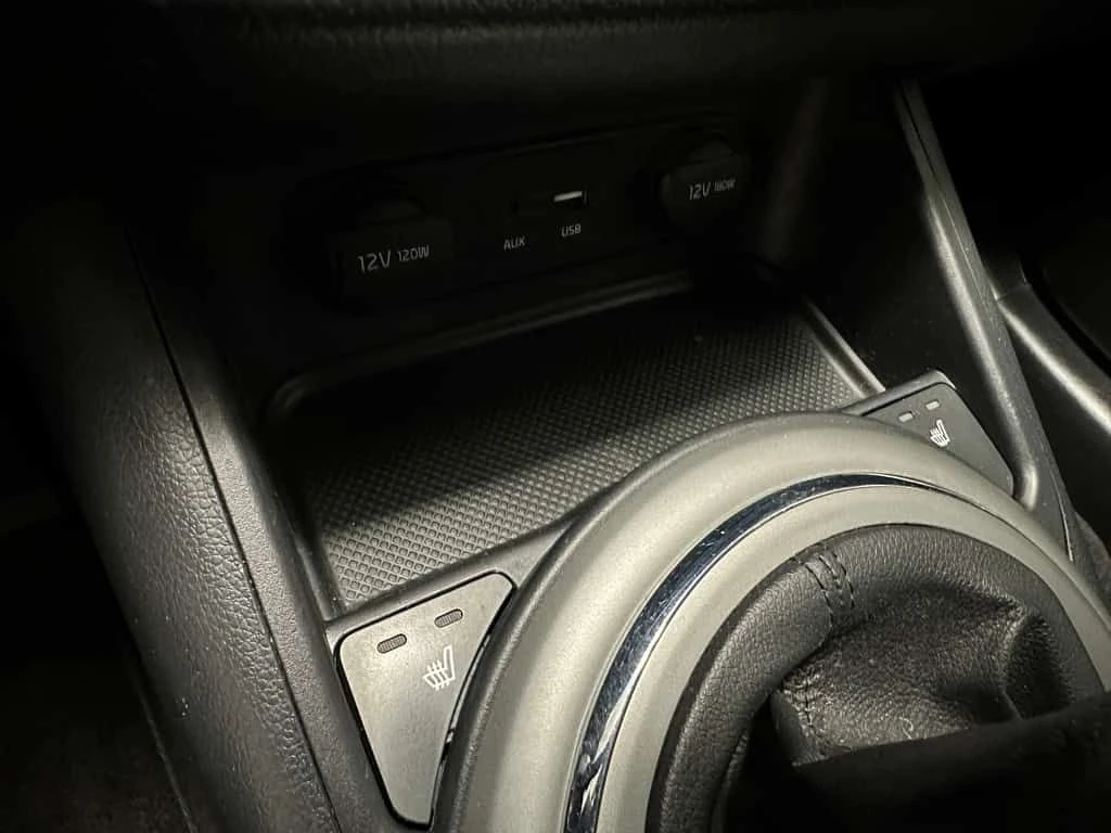 Kia Sportage * FWD Man LX * CARFAX * ЦЕНА ДО БГ - изображение 8