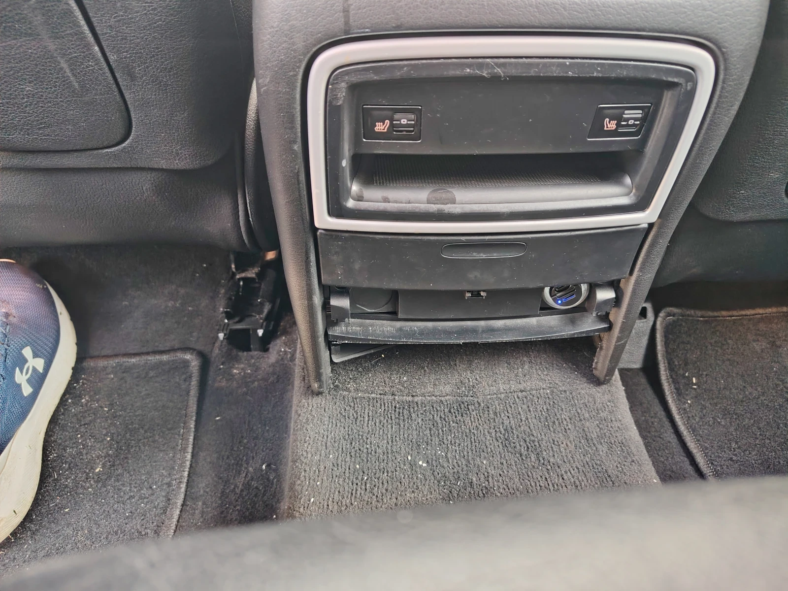 Porsche Cayenne, снимка 13 - Автомобили и джипове - 54046607