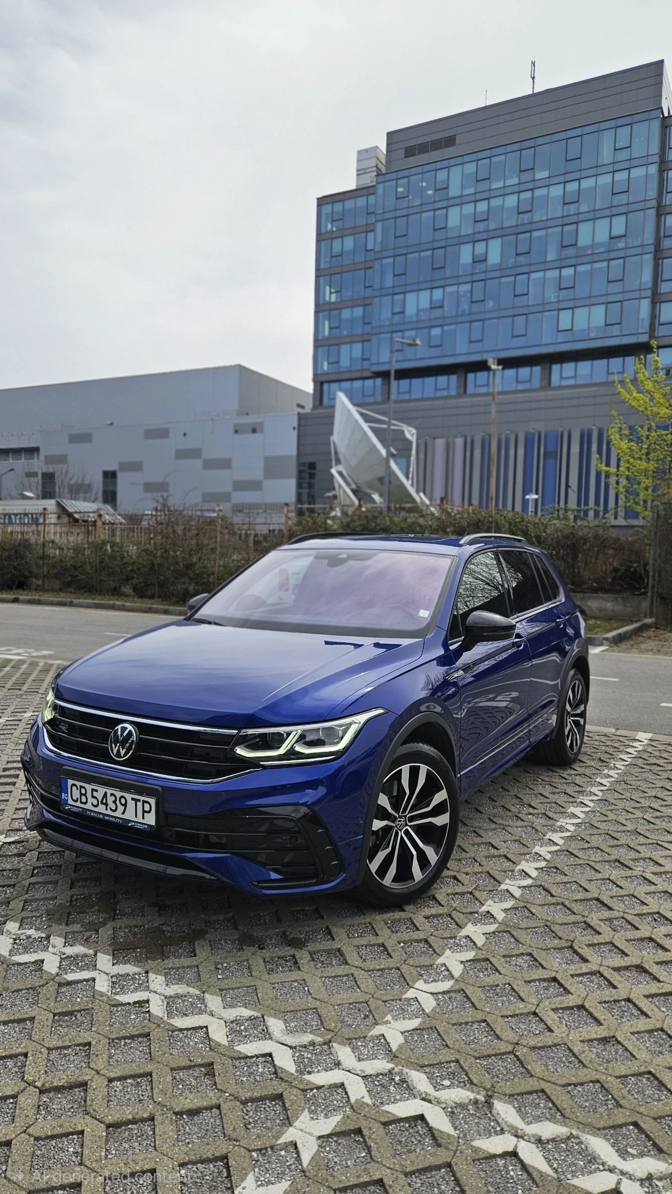 VW Tiguan R-Line 2, 0 l TDI SCR 4MOTION Гаранционен 