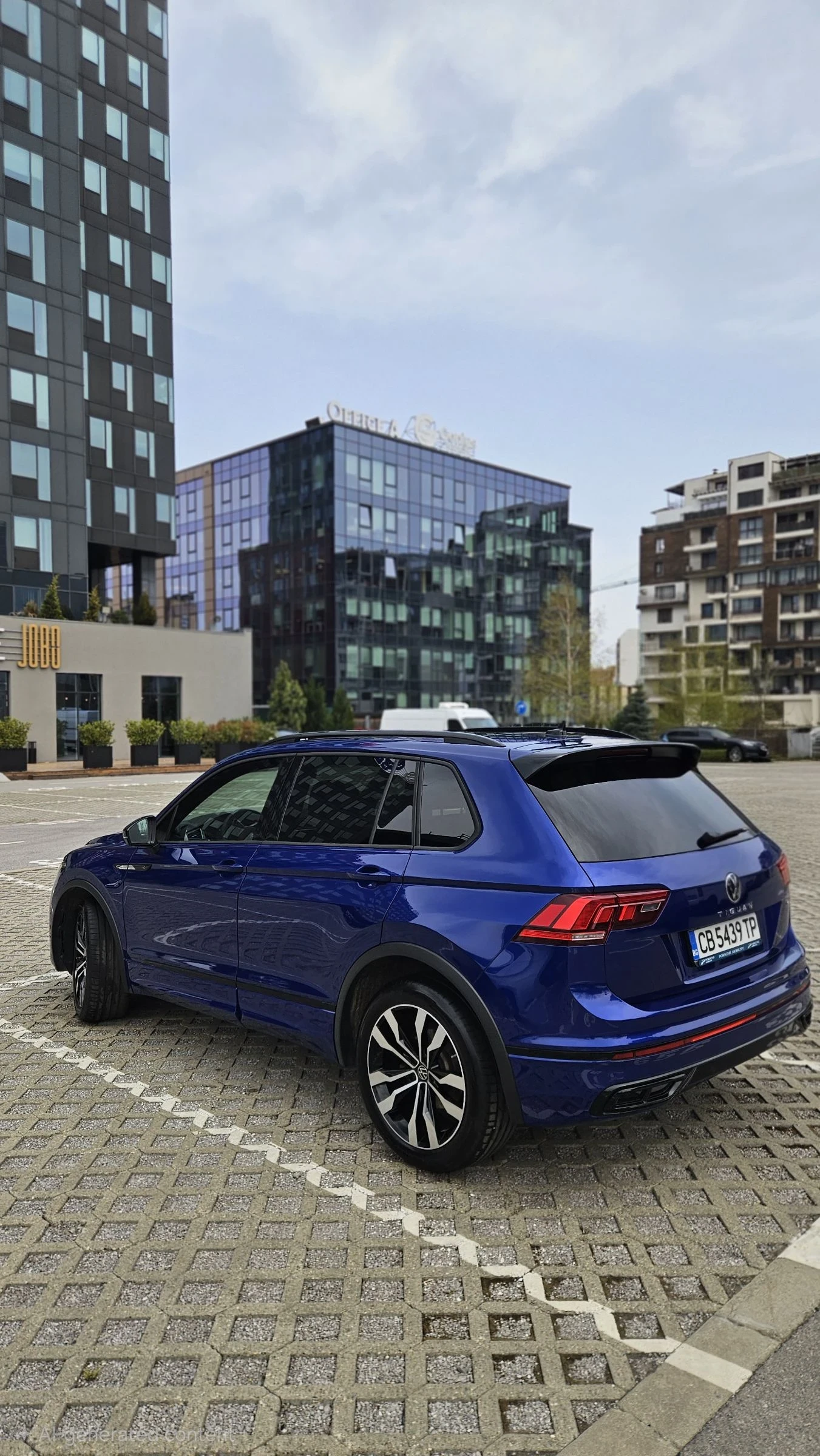 VW Tiguan R-Line 2, 0 l TDI SCR 4MOTION Гаранционен , снимка 4 - Автомобили и джипове - 54640496