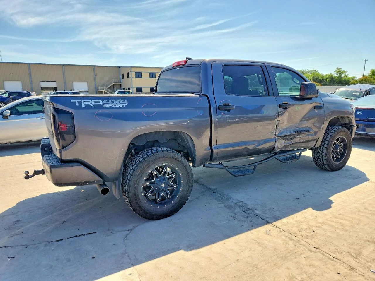Toyota Tundra 5.7l Sr5, снимка 3 - Автомобили и джипове - 54731461