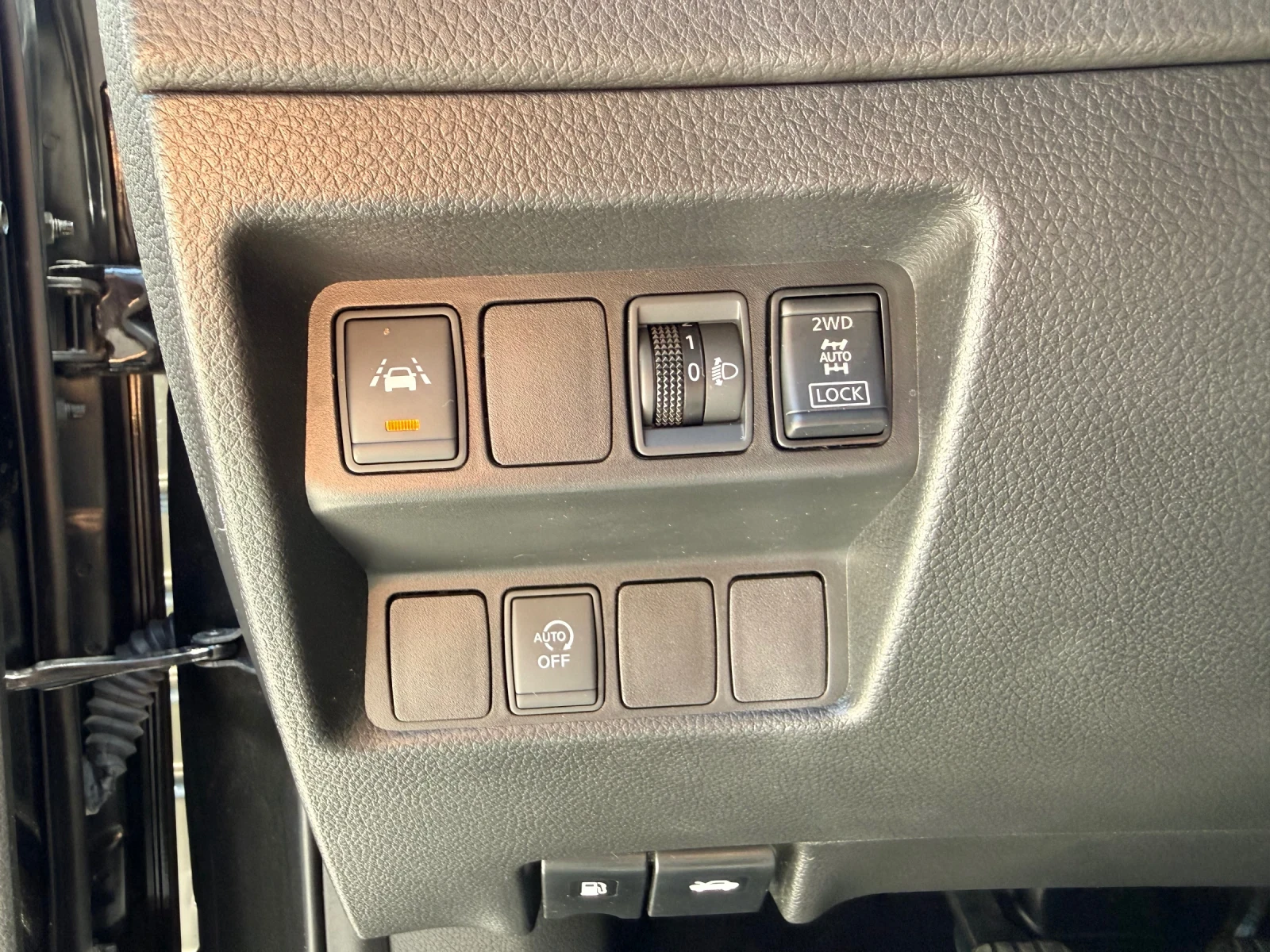 Nissan Qashqai 1.6dCi* 4x4* ФЕЙС* ДИСТР* ПАНО* KEYLESS* РЕАЛНИ КМ, снимка 14 - Автомобили и джипове - 54779185