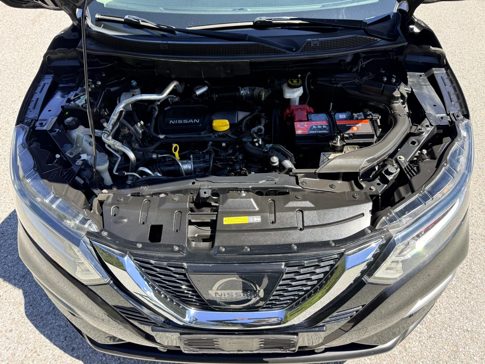 Nissan Qashqai 1.6dCi* 4x4* ФЕЙС* ДИСТР* ПАНО* KEYLESS* РЕАЛНИ КМ, снимка 17 - Автомобили и джипове - 54779185